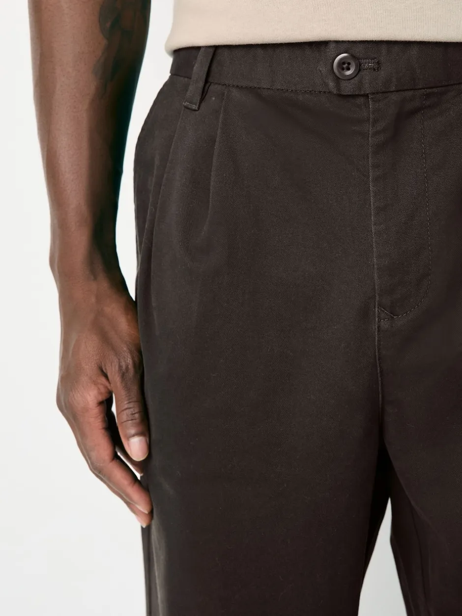 Next Marron - Pantalons chinos extensibles à double pli Online