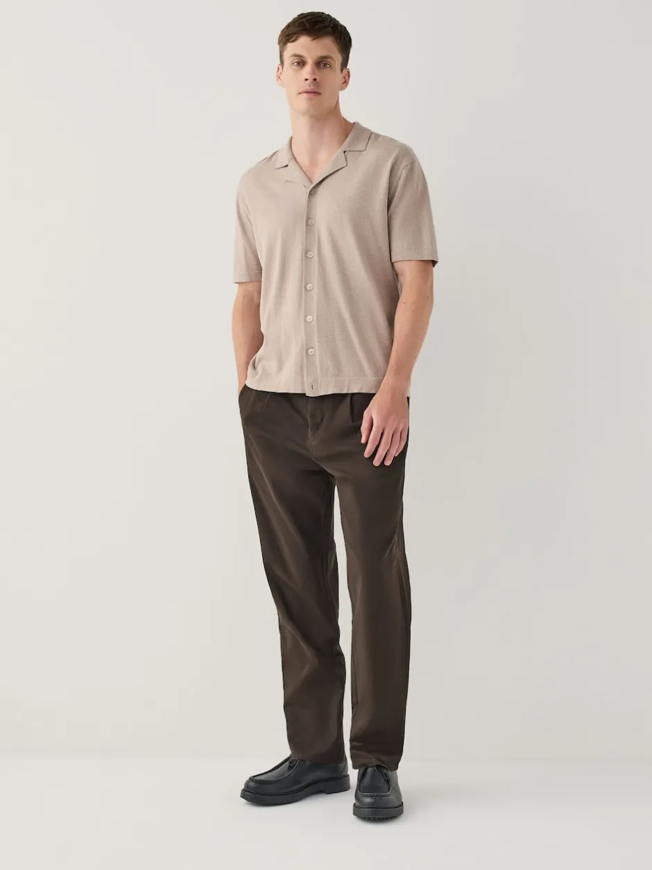 Next Marron - Pantalons chinos extensibles plissés simples Best