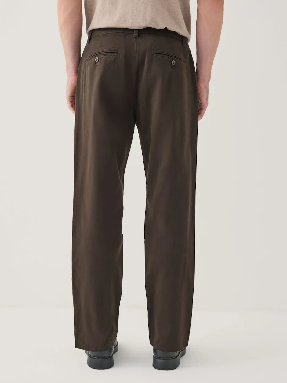Next Marron - Pantalons chinos extensibles plissés simples Best