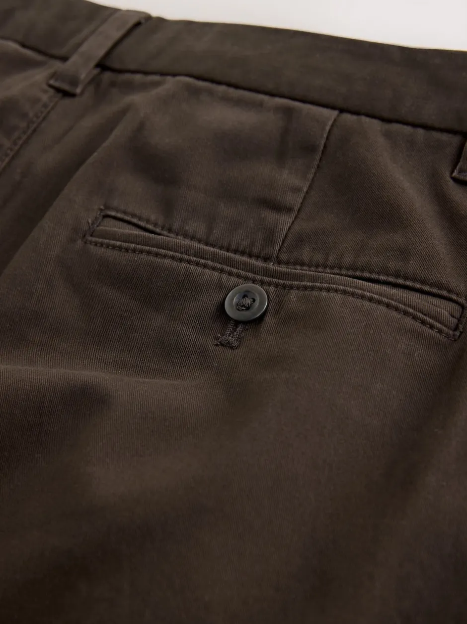Next Marron - Pantalons chinos extensibles plissés simples Best