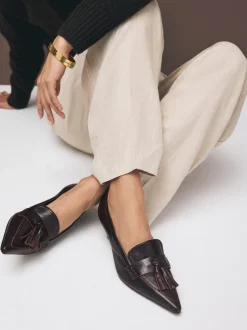 Next Marron choco - Cuir haut de gamme avec mocassins à talons à glands Motionflex à bout pointu Clearance