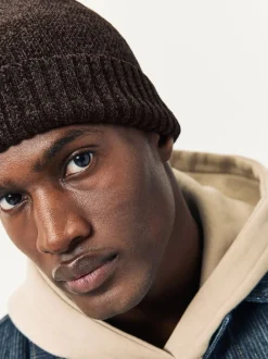 Next Marron chocolat - Bonnet en chenille Online