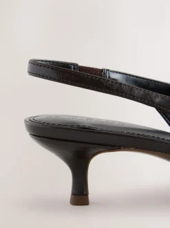 Next Marron chocolat - Chaussures à talons chaton à bride arrière et bout pointu Clearance