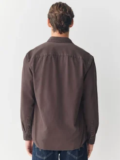 Next Marron chocolat - Chemise Oxford teintée en pièce à manches longues New