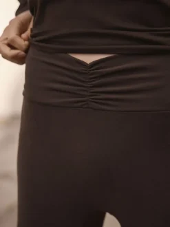 Next Marron chocolat - Leggings évasés froncés côtelés doux au toucher Best