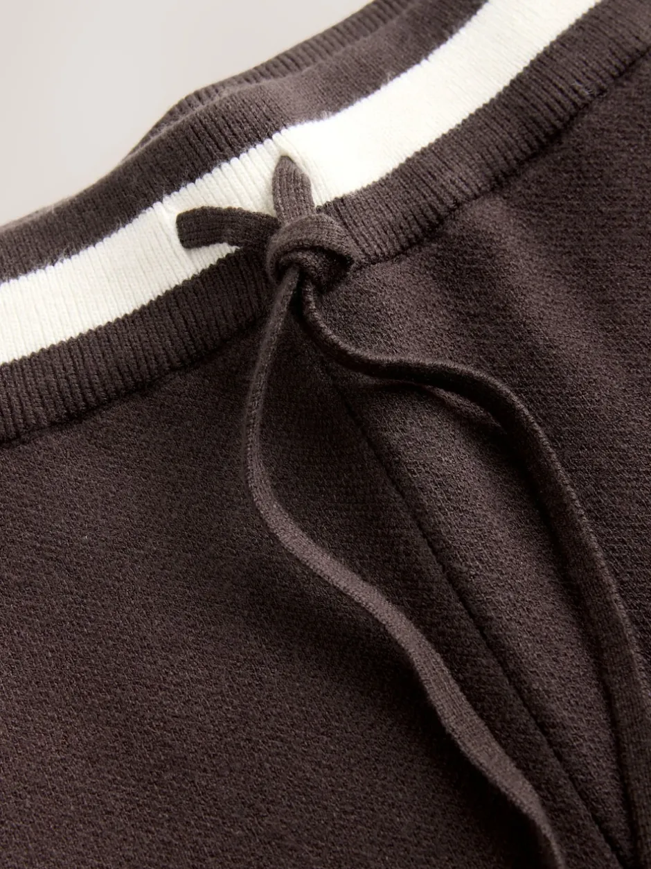 Next Marron chocolat - Pantalon de Joggings compact et confortable à Jambe large à liserés New