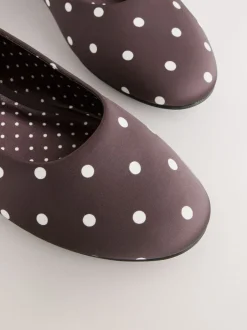 Next Marron chocolat à pois - Ballerines Forever Comfort® à bout rond Clearance