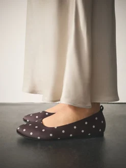 Next Marron chocolat à pois - Ballerines Forever Comfort® à bout rond Clearance