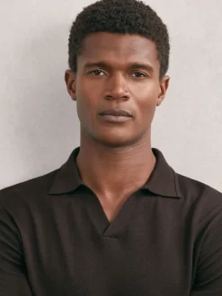 Reiss Marron chocolat - Polos à col ouvert en laine mérinos Milburn Best