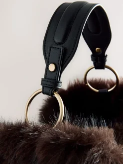 Next Marron chocolat - Sac à bandoulière en fourrure synthétique Outlet