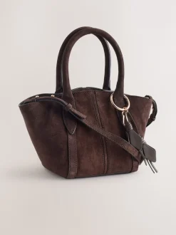 Next Marron chocolat - Sac à bandoulière avec breloque fleur en daim Hot