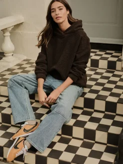 Next Marron chocolat - Sweat-shirt à capuche doux Borg à manches longues Best