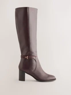 Next Marron chocolat en cuir - Bottes hauteur genou à finitions matérielles Forever Comfort® Best