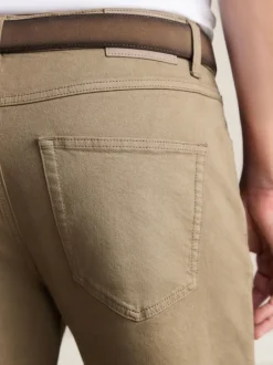 Next Marron fauve - Ajustement droit - Signature Ceinture Jeans