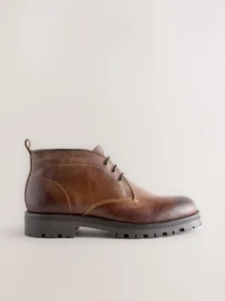 Next Marron fauve - Bottes Chukka en cuir épais Hot