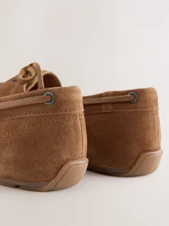 Next Marron fauve - Chaussures bateau en cuir à bout rond Sale