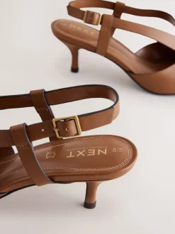 Next Marron fauve - Chaussures à talons Forever Comfort® en cuir tressé à bout pointu et à bride arrière New