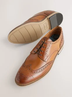 Next Marron fauve - Coupe classique - Chaussures Brogue en cuir à semelle contrastante Outlet