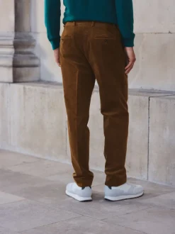 Next Marron fauve - Pantalon habillé droit en coton riche en velours côtelé Outlet