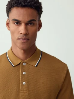 Next - Polo coupe classique à manches courtes et liserés Marron fauve Hot