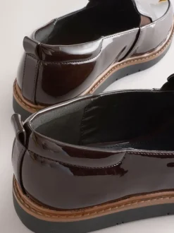 Next Marron verni - Mocassins Forever Comfort® à enfiler propres à semelle épaisse New