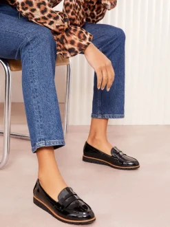 Friends Like These Mocassins plats Comfort en similicuir verni Outlet