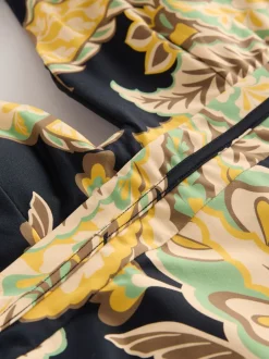 Next - Maillot de bain plongeant et galbant avec contrôle du ventre Motif paisley noir/vert Sale