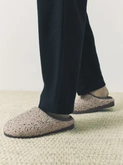 Next neutre - Chaussons en imitation peau de mouton style mule Online