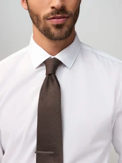 Next - Cravate texturée avec pince à cravate neutre Outlet