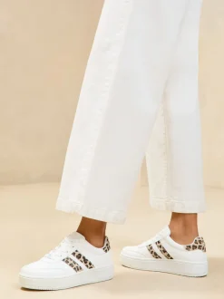 Lipsy neutre - Baskets de sport à plateforme épaisse en faux suède Outlet