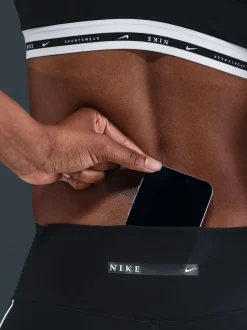 Nike Un short sans coutures de 5 pouces Outlet