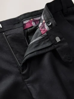 Next Noir - Ajustement régulier - Pantalons Signature en 100 % laine avec ceinture Motion Flex Discount