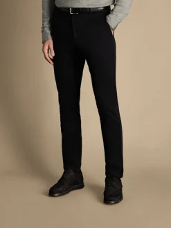 Charles Tyrwhitt Noir - Ajustement régulier - Chino Français Slim Fit Ultimate sans fer Sale