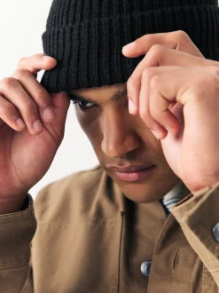 Next - Bonnet Noir Best