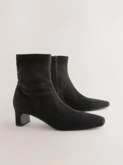 Next Noir - Bottes chaussettes à talon bloc et bout ciselé Outlet