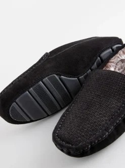 Next Noir - Chaussons mocassins en daim doublés de fausse fourrure Discount