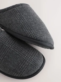 Next Noir - Chaussons mules à carreaux Discount