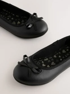 Next Noir - Chaussures d’école de ballerine en cuir