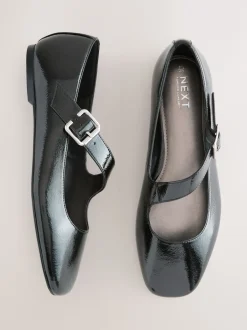 Next Noir - Chaussures Forever Comfort® Asymmetric Mary Jane Outlet