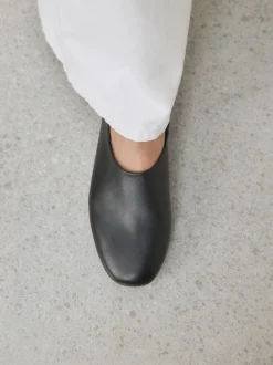 Next Noir - Chaussures plates Forever Comfort® montantes en cuir Online