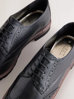 Next Noir - Chaussures richelieu Forever Comfort® en cuir à lacets et semelles épaisses New