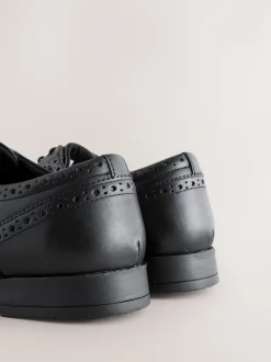 Next Noir - Coupe classique - Chaussures Richelieu Oxford en cuir Hot