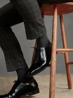 Next Noir - Coupe classique - Chaussures avec bout Oxford semelle en cuir Signature Outlet