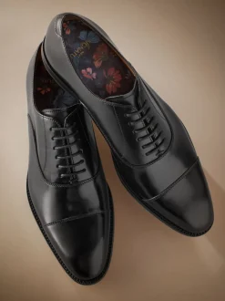 Next Noir - Coupe classique - Chaussures avec bout Oxford semelle en cuir Signature Outlet
