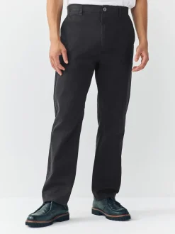 Next - Coupe fuselée régulière - Pantalon chino stretch Noir
