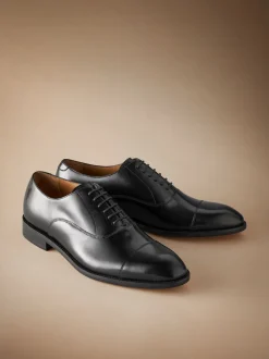 Next Noir - Coupe large - Chaussures avec bout Oxford semelle en cuir Signature Online
