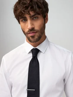 Next - Cravate texturée avec pince à cravate Noir
