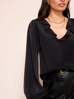 Friends Like These Noir - chemisier à volants boutonné sur le devant à manches longues Sale