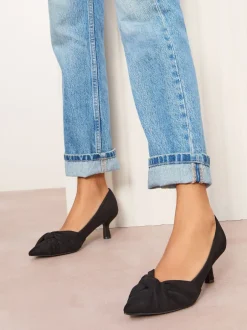 Friends Like These Noir - Courts en faux daim à talon chaton torsadé Best