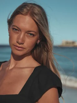 Next Noir - Haut boutonné à manches évasées avec lin Online